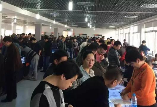 中南邮币卡最新动态，奇妙之旅与温馨寻友记